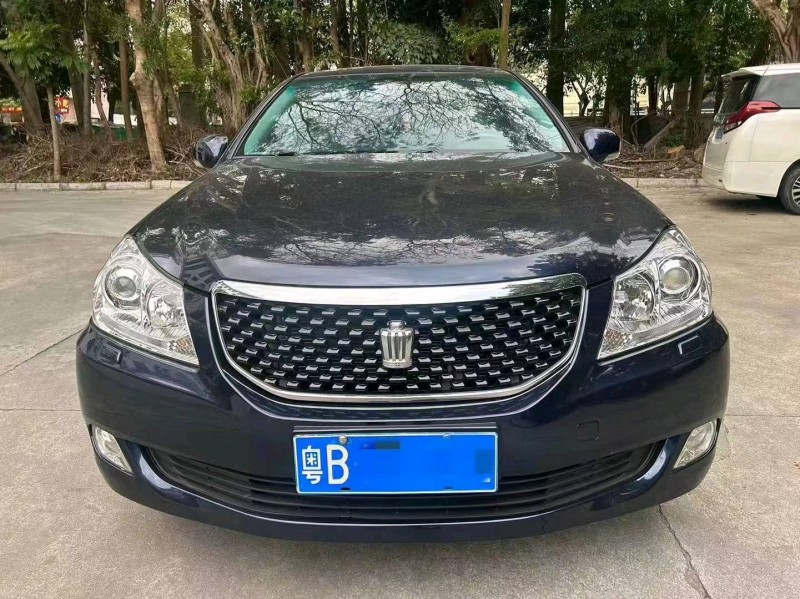 深圳10年丰田皇冠1