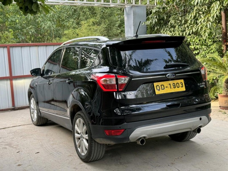 青岛18年福特翼虎8