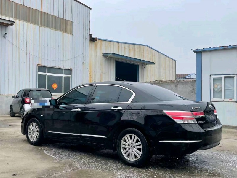 济宁13年本田雅阁7