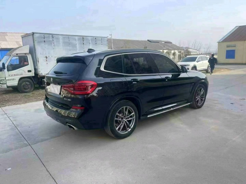 徐州21年宝马X33