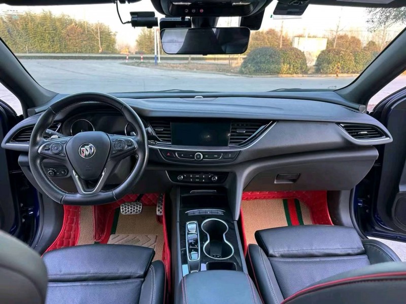 徐州22年别克君威5