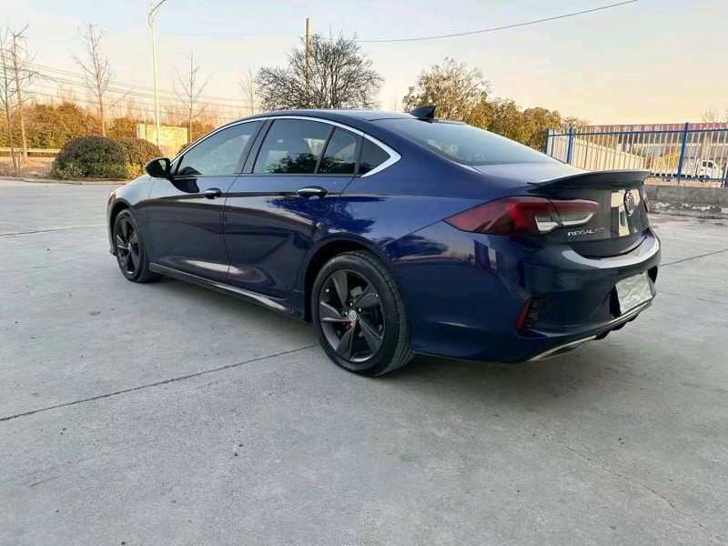 徐州22年别克君威8