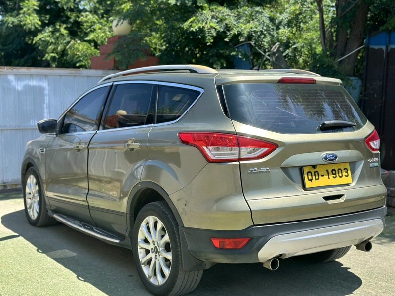 青岛15年福特翼虎9