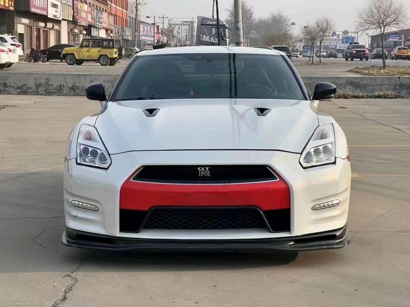 天津13年日產GT-R1