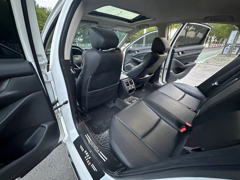 徐州22年本田雅阁8