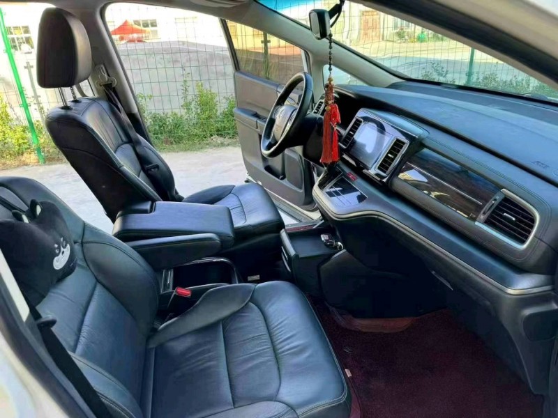 徐州18年本田艾力绅4