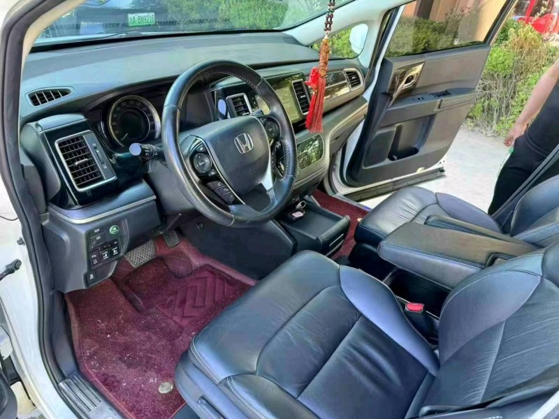 徐州18年本田艾力绅5