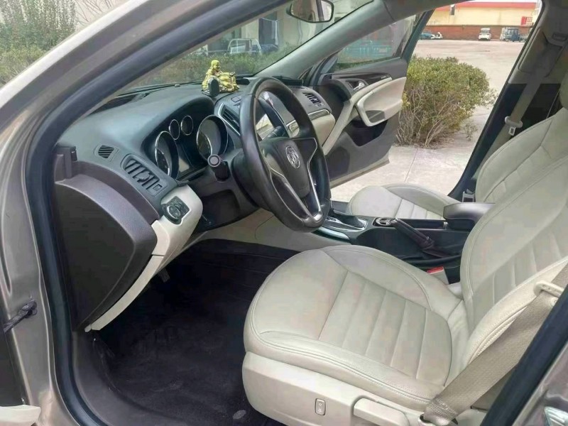 徐州14年别克君威5