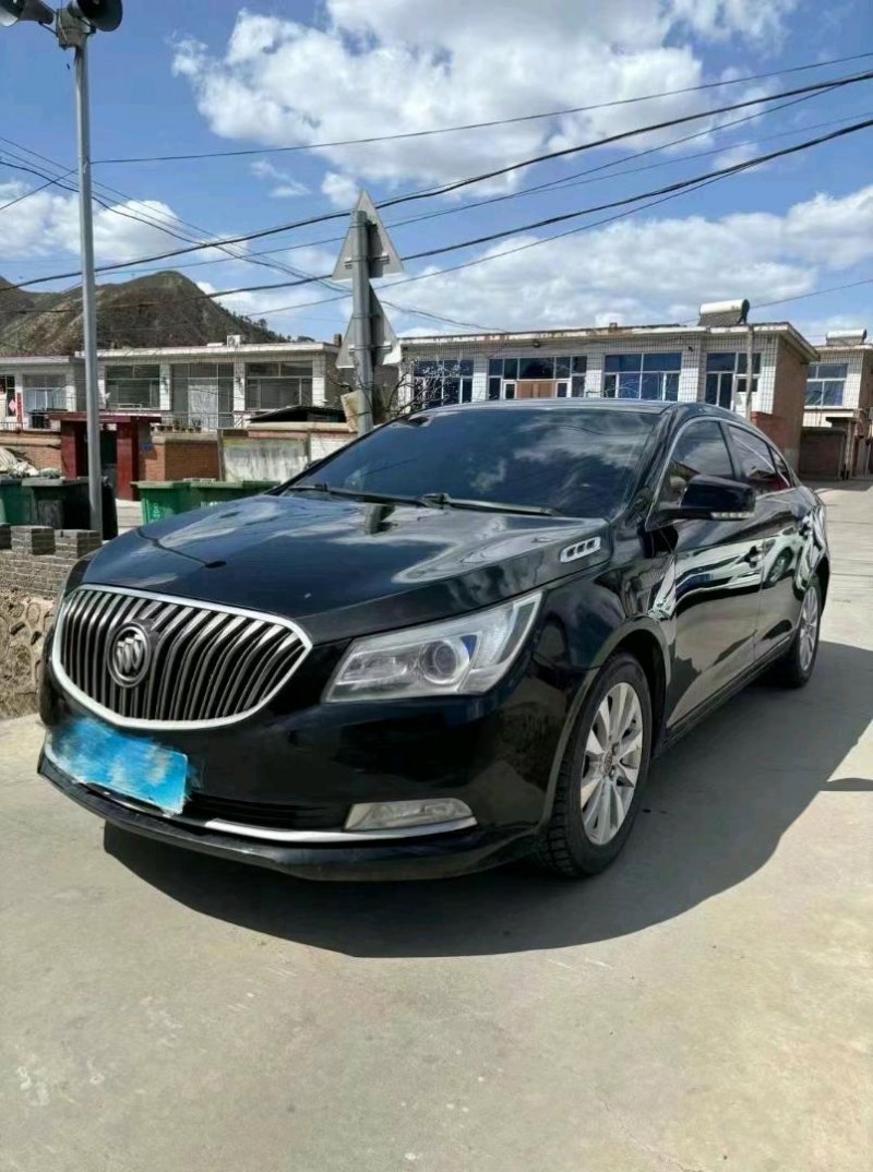 邢台15年别克君越2