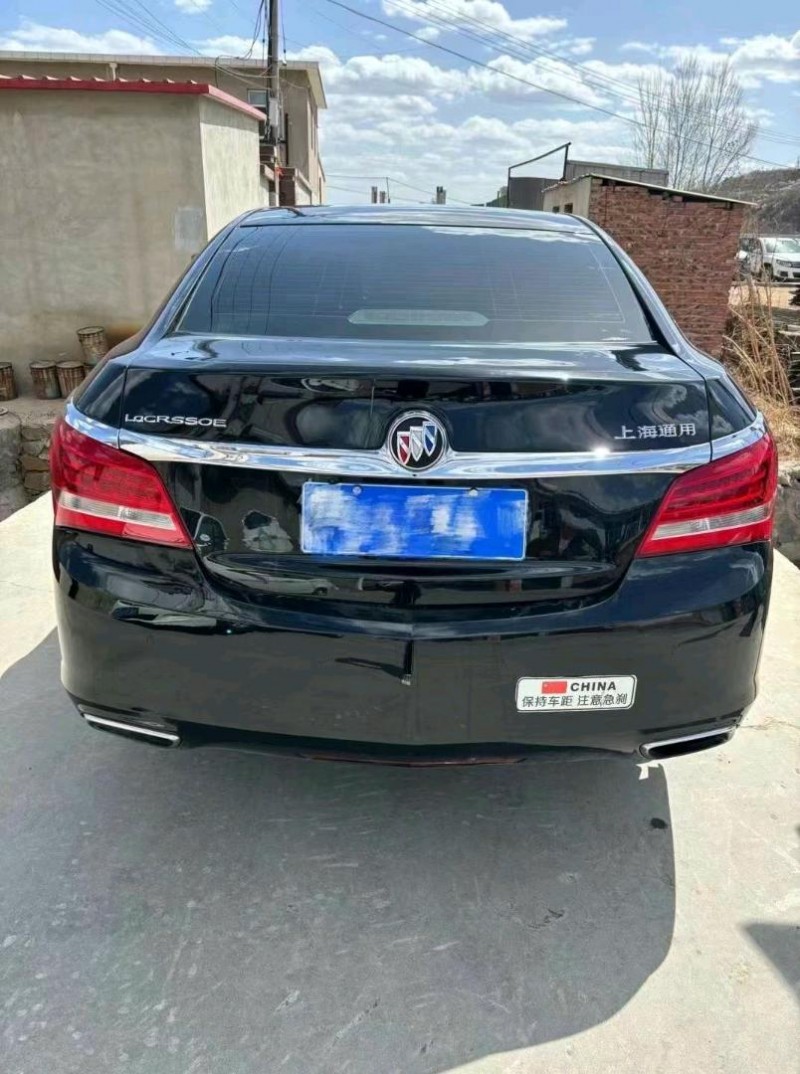 邢台15年别克君越9