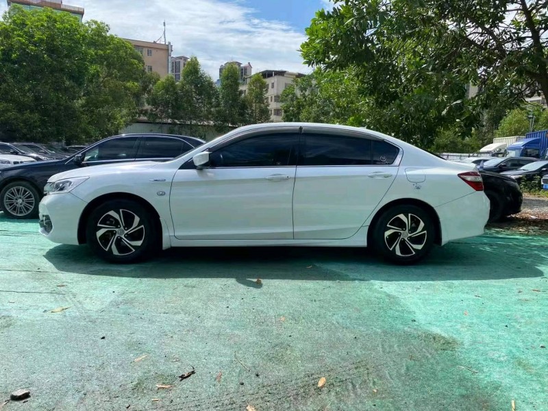 广州17年本田雅阁6