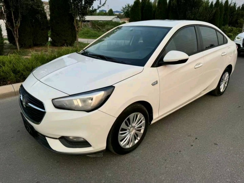 枣庄18年别克凯越3