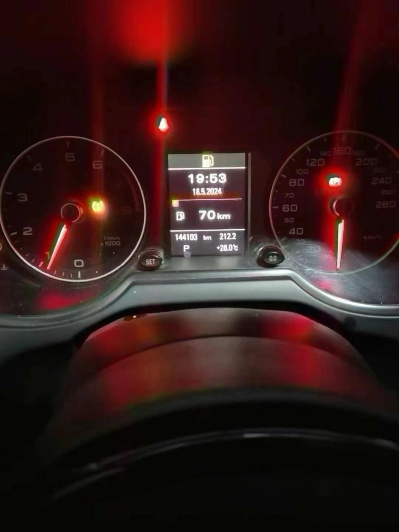 济宁14年奥迪Q54