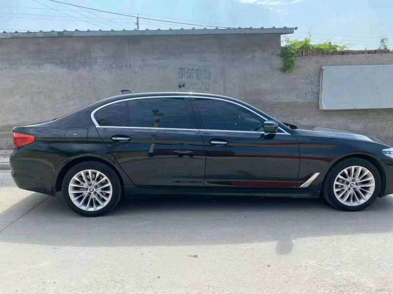 保定17年宝马5系8