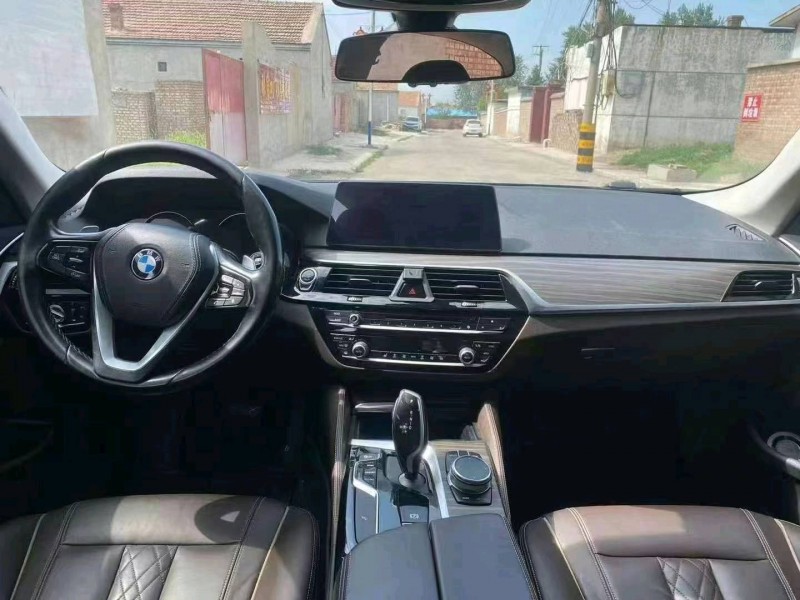 保定17年宝马5系9