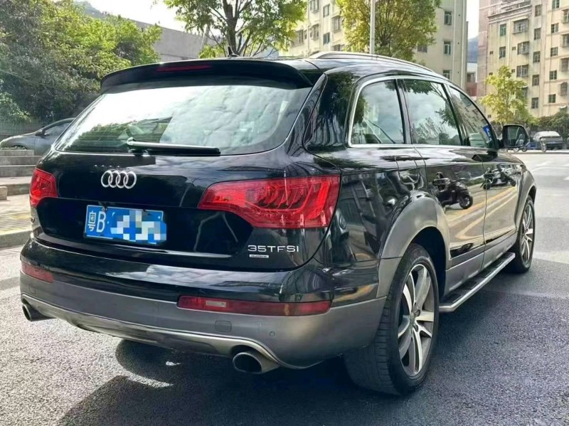 广州13年奥迪Q78