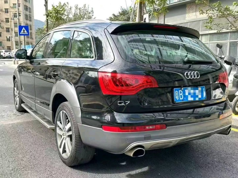 广州13年奥迪Q79