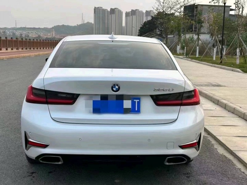 广州19年宝马3系7
