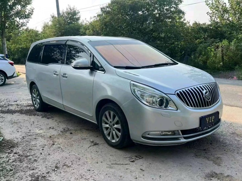 保定11年别克GL83