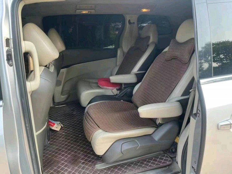 保定11年别克GL86