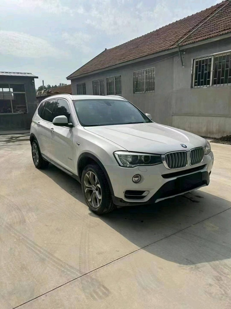 济南17年宝马X32