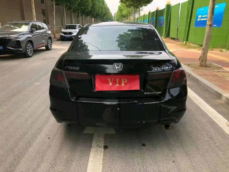 烟台10年本田雅阁9