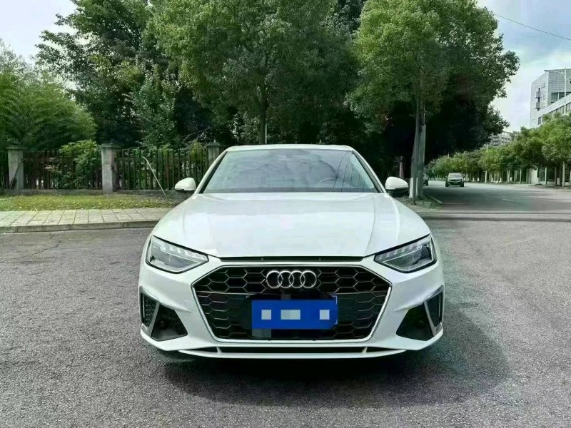 成都21年奥迪A4L1