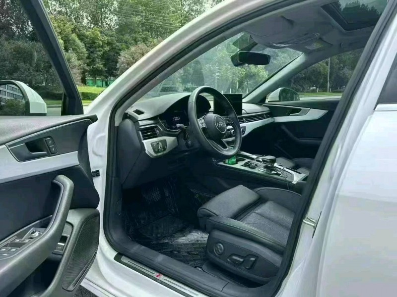 成都21年奥迪A4L7