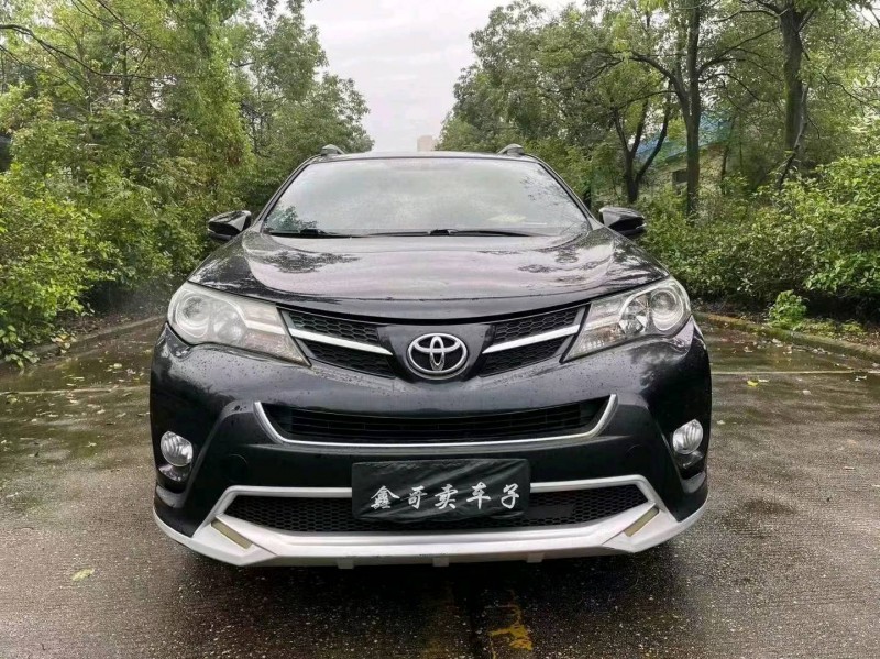 邵阳14年丰田RAV4荣放1