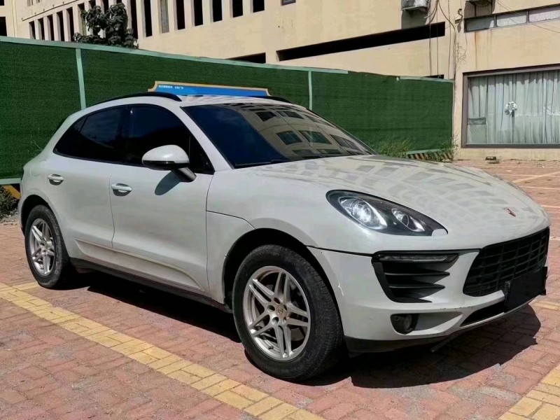 淄博18年保时捷Macan2