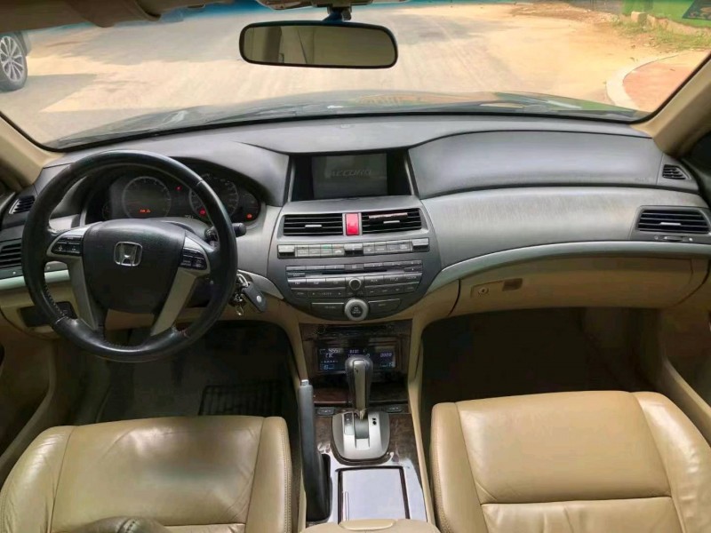 东营10年本田雅阁8