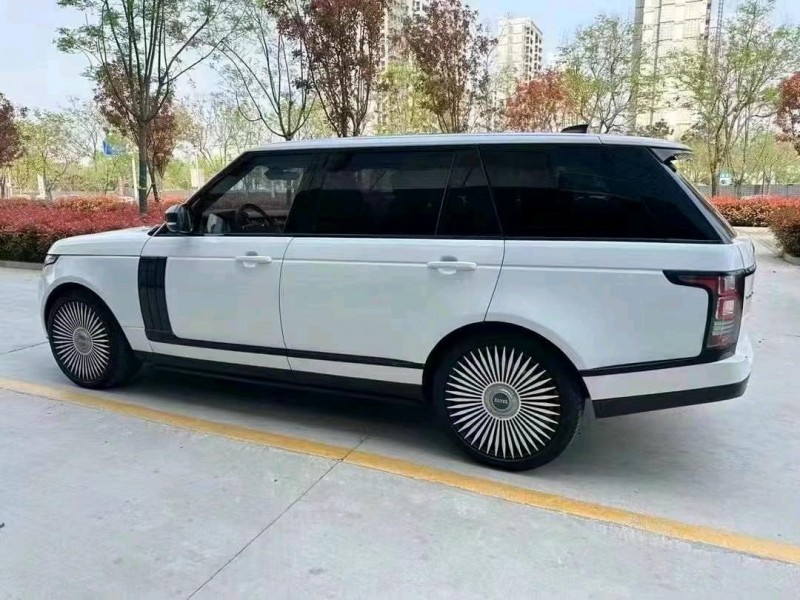 济宁18年路虎揽胜行政8