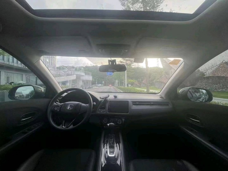 广州21年本田缤智3