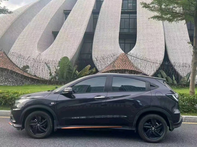 广州21年本田缤智4