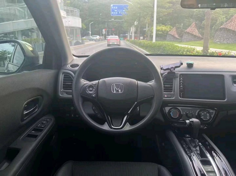 广州21年本田缤智6