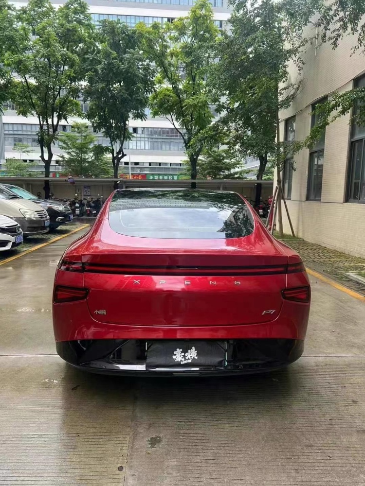 深圳21年小鵬汽車p75