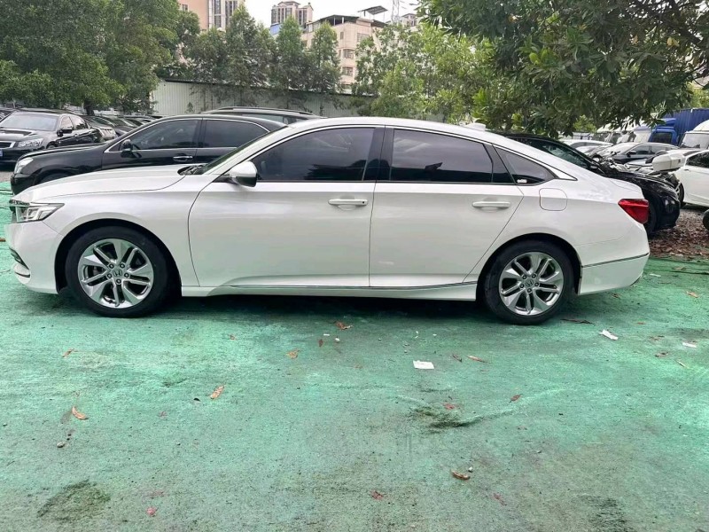 广州19年本田雅阁4