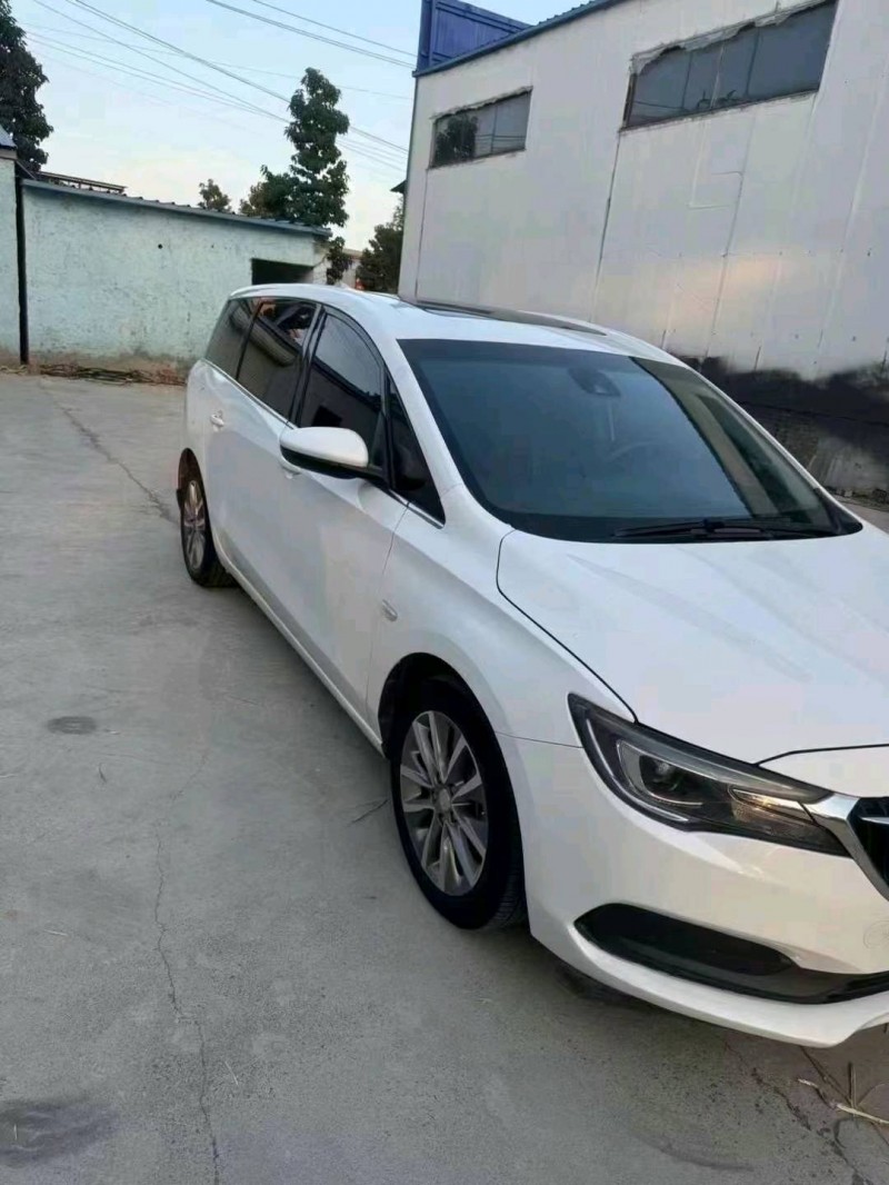 枣庄19年别克GL62