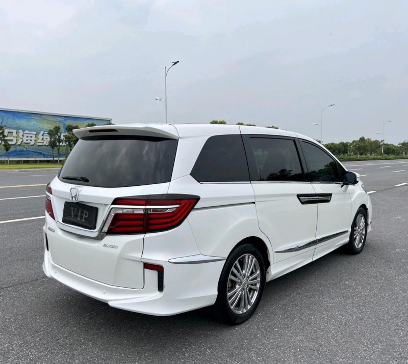 盐城16年本田艾力绅8