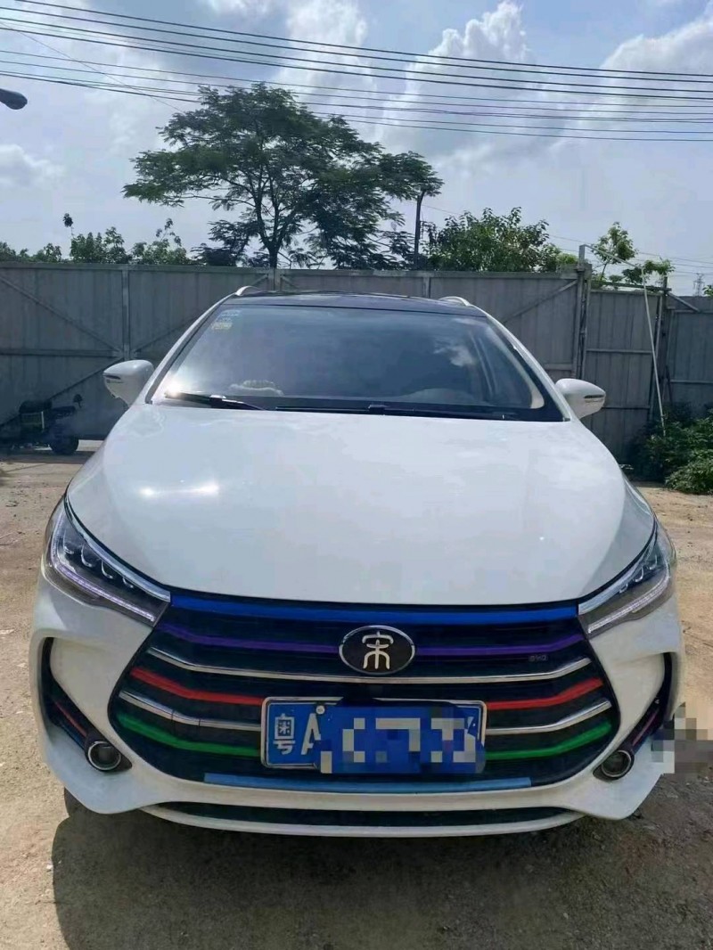 广州18年比亚迪宋MAX1