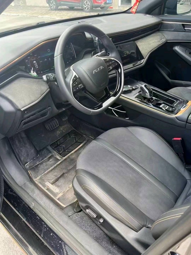 潍坊22年东风奕炫8