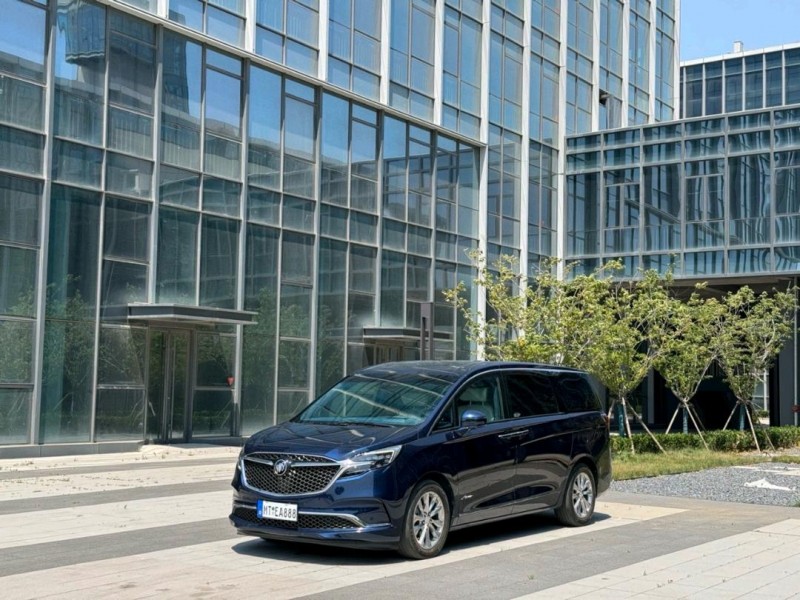 青岛21年别克GL83