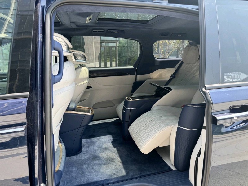 青岛21年别克GL85