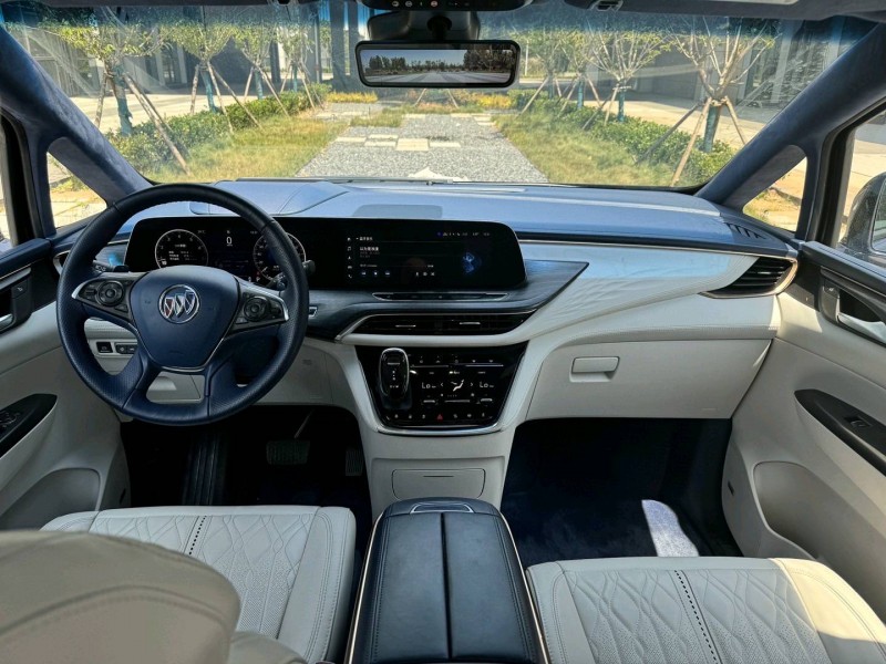 青岛21年别克GL86