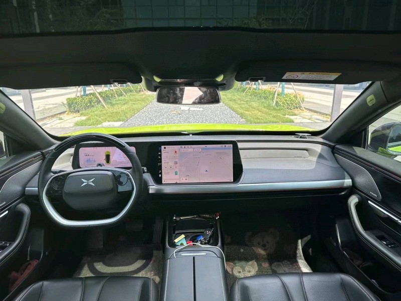 青島22年小鵬汽車p75