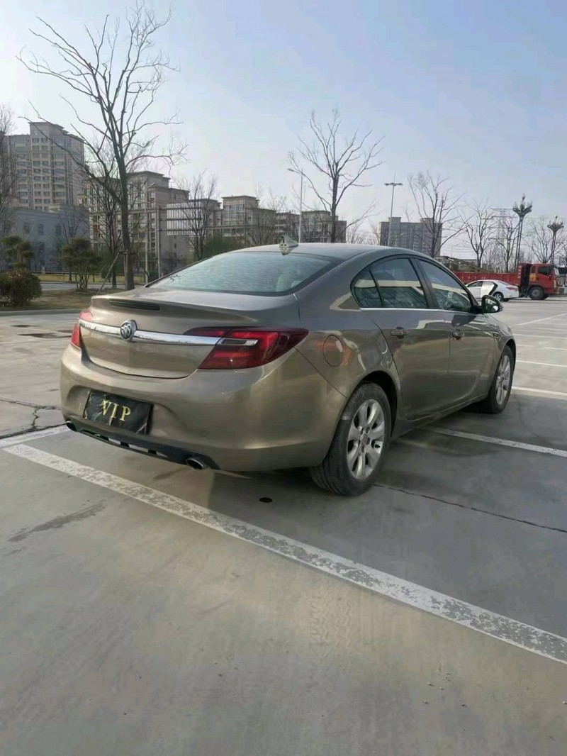 徐州15年别克君威4