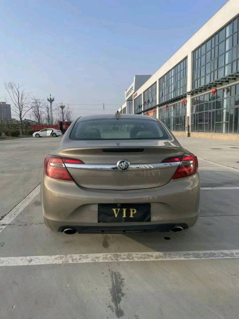 徐州15年别克君威9