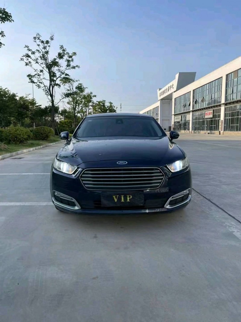 徐州16年福特金牛座1