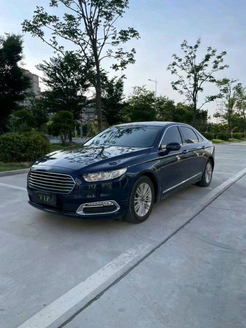 徐州16年福特金牛座3