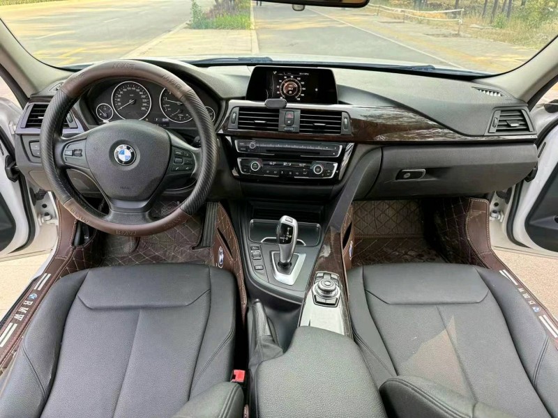 济南16年宝马3系7